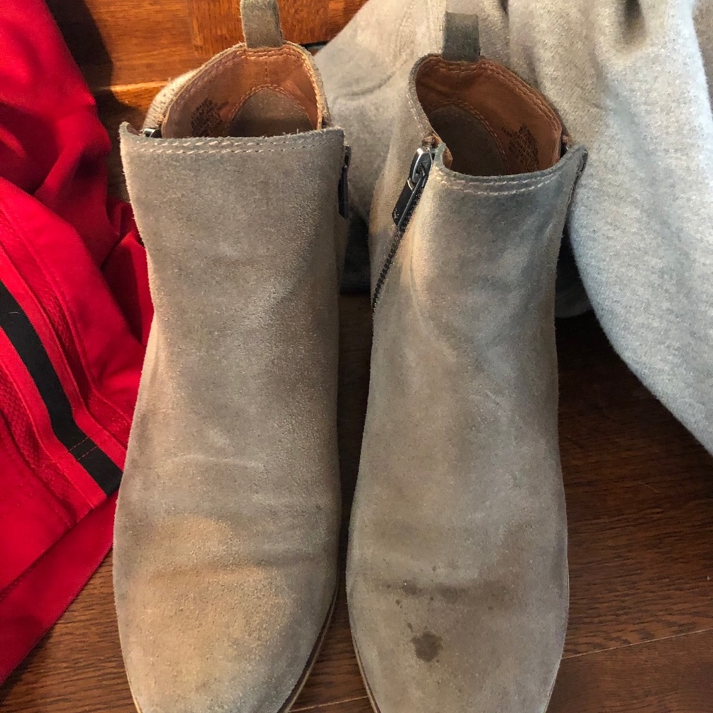 Women’s lucky brand bootie
